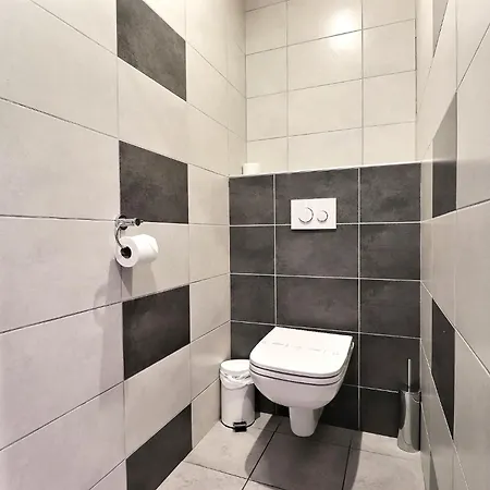 Des Lumieres Lyon Arena Stadium Hotel