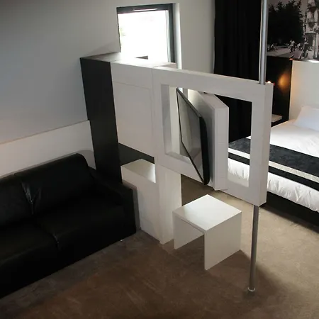 Des Lumieres Lyon Arena Stadium Hotel Meyzieu