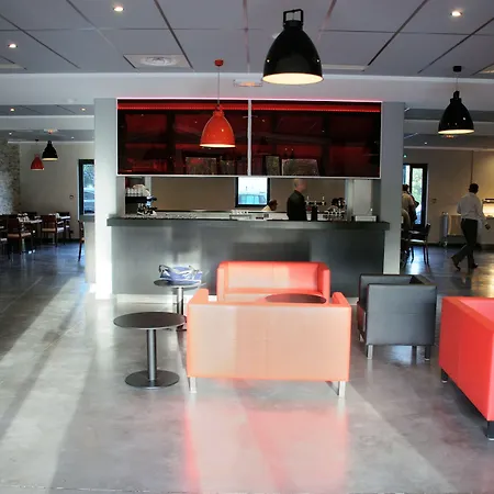 Hotel Des Lumieres Lyon Arena Stadium 3*