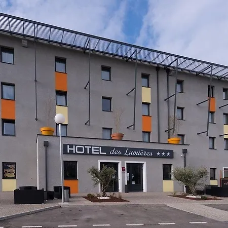 Hotel Des Lumieres Lyon Arena Stadium 3*