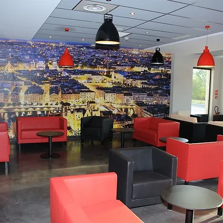 Des Lumieres Lyon Arena Stadium Hotel
